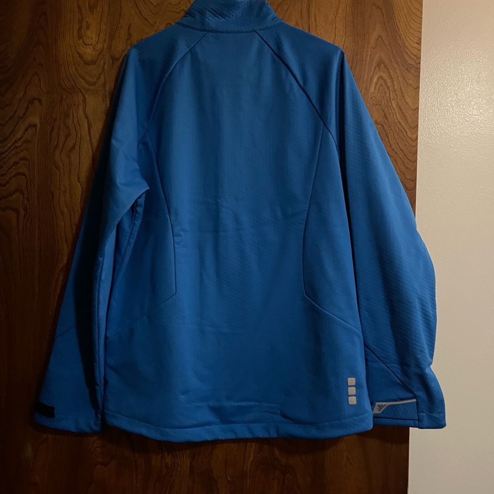 Elevate jacket - Picture 2 of 7